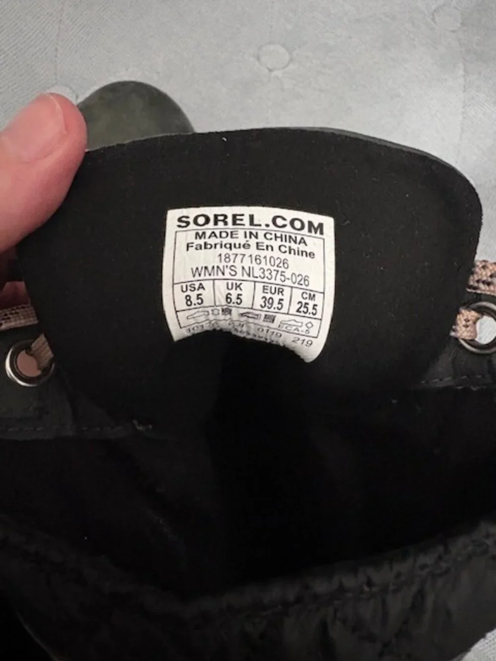Gray + Pink Sorel bootie tie ups - Size 8.5 Womens